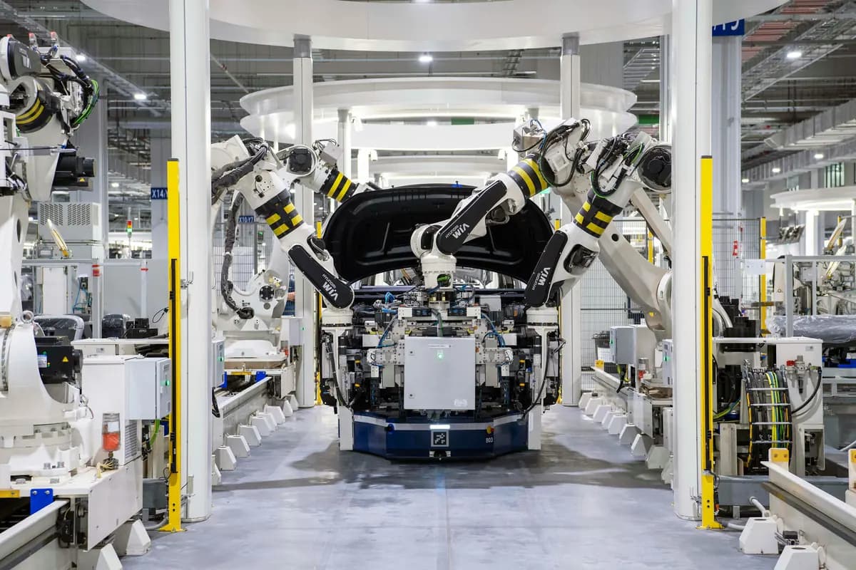 Automotive manufacturing line with industrial robots